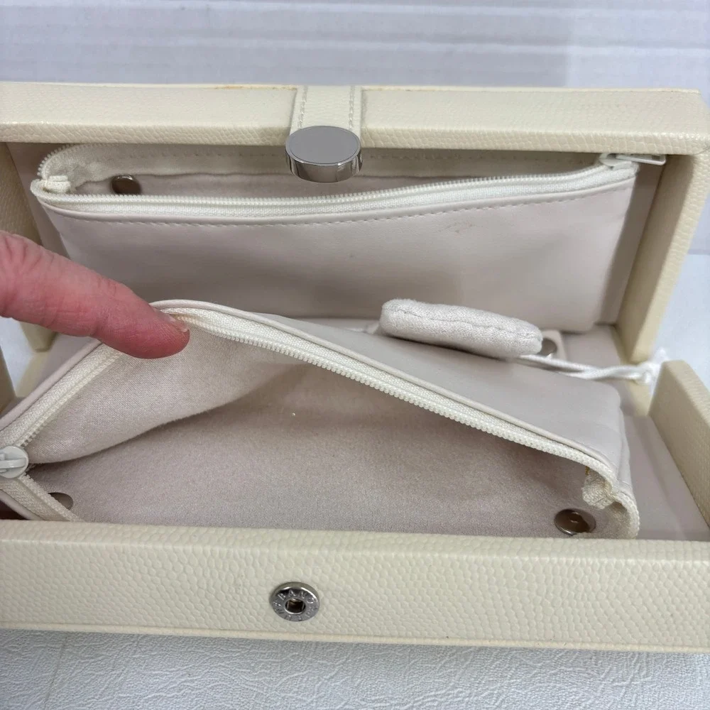Jewelry Case Travel Box Removeable Zip Pouches Hinged Hard Side Cream